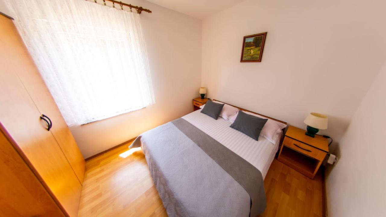 Planikovica Apartments Trogir Buitenkant foto