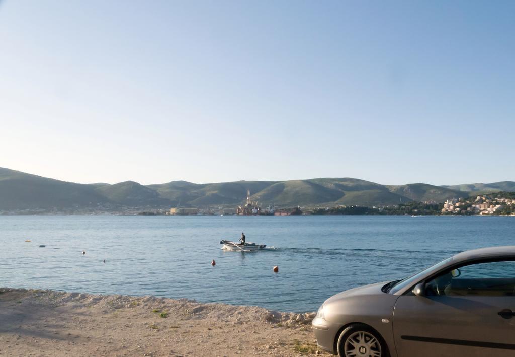 Planikovica Apartments Trogir Buitenkant foto