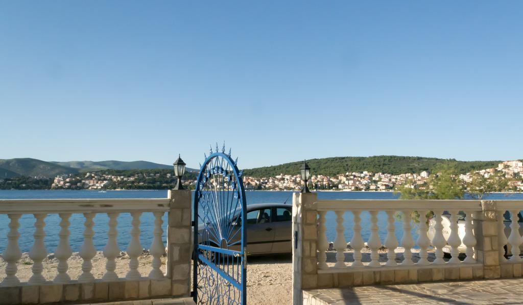 Planikovica Apartments Trogir Buitenkant foto