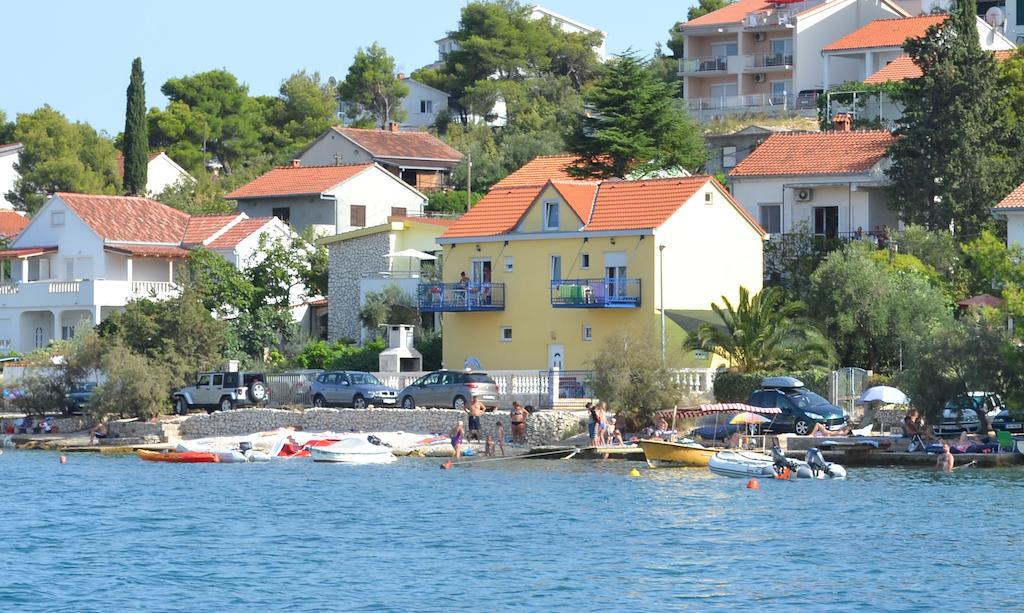 Planikovica Apartments Trogir Buitenkant foto